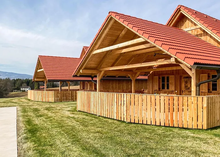 بيت للعطل Mit Gemeinsamen Pool